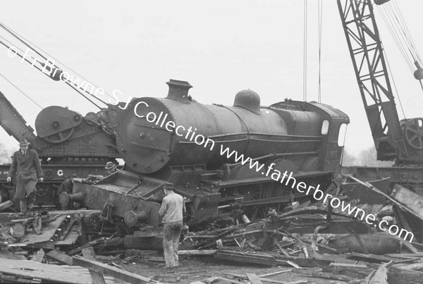 SALVAGING  WRECKED TRAIN